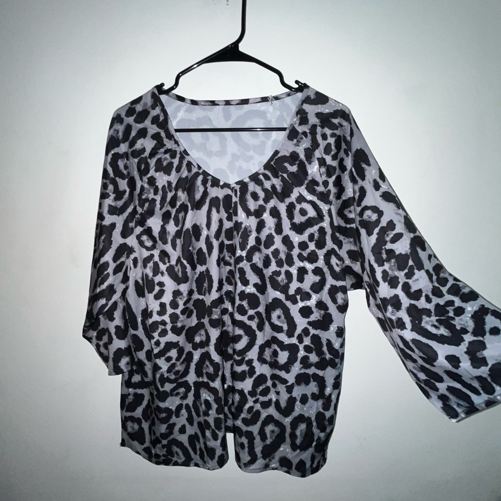 Leopard Print Women's blouse Top - Black and Gray